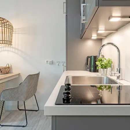 Hang 15 Rosis Jolle Apartament